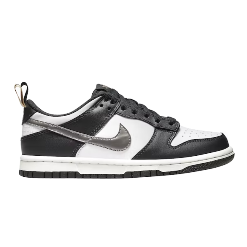 Nike Dunk Low Noir Blanc Métallisé (GS)