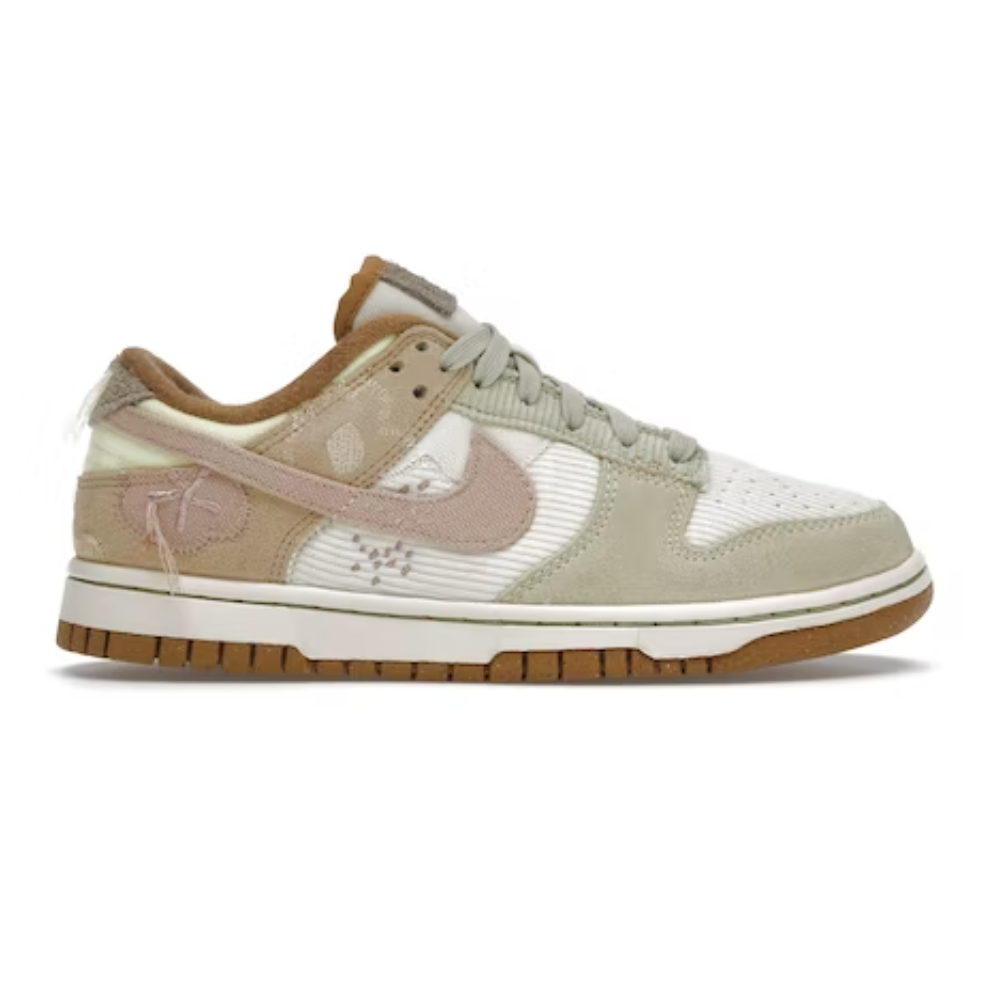 Nike Dunk Low Sur le côté lumineux (W)